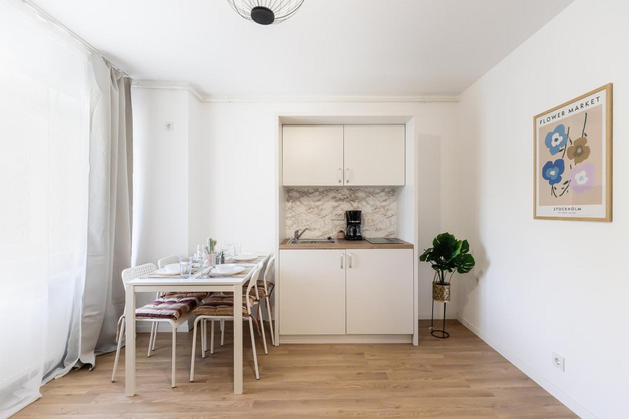 Simplicity Apartments บูคาเรสต์ ภายนอก รูปภาพ
