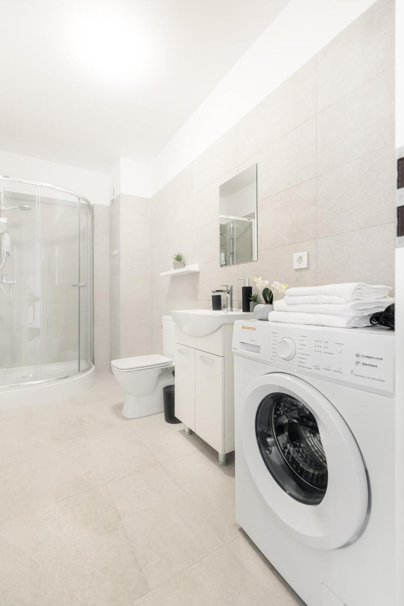 Simplicity Apartments บูคาเรสต์ ภายนอก รูปภาพ